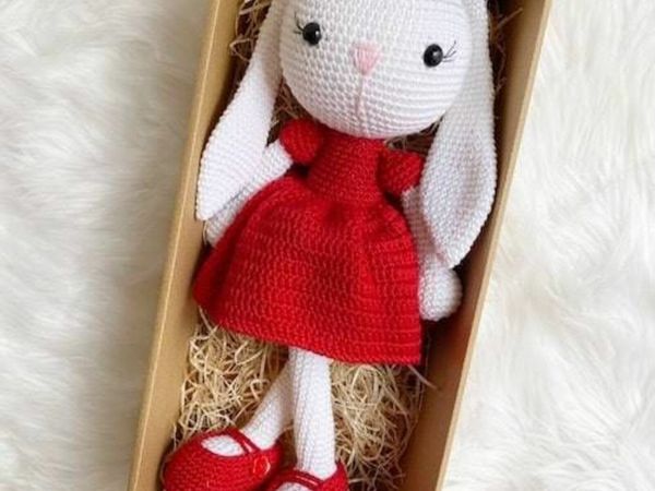 Christmas Gift: Handmade Crochet Bunny