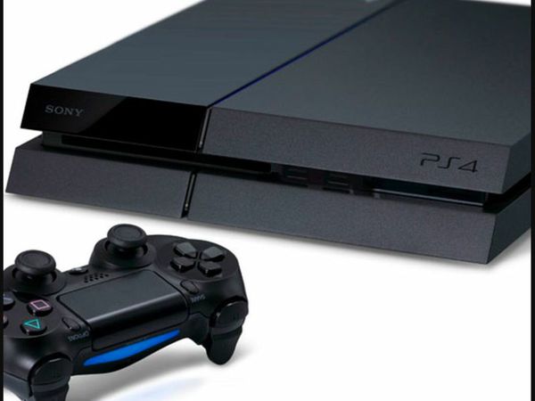 PlayStation 4 Console & Games for sale in Co. Cork for €220 on DoneDeal