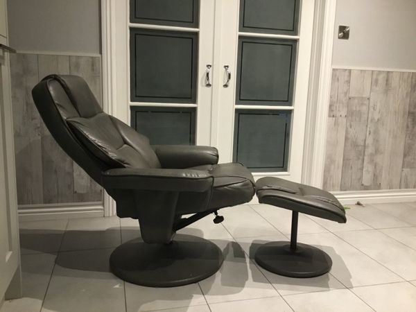 Reclining and swivel chair