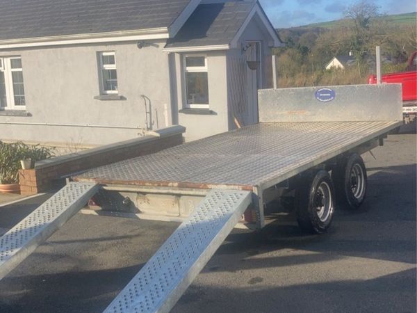 Ifor Williams flat bed trailer