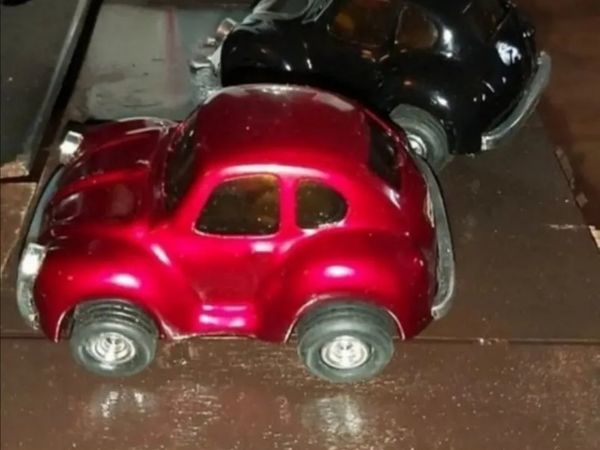 2 VW beetle model cars