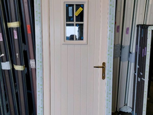 WPVCLTD CAMDEN CREAM PVC  PANEL DOORS UPVC