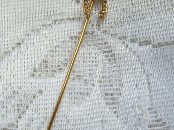Antique 14ct Gold Seed Pearl Lucky Wishbone Stick Pin.