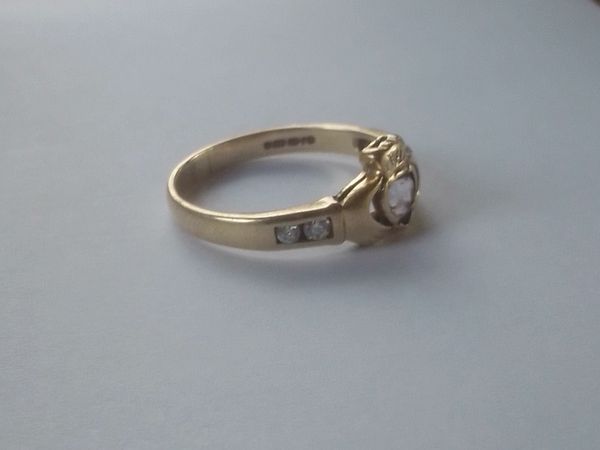 9 ct Gold Claddagh Ring