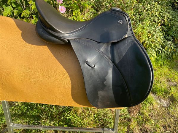 Kieffer 17” black leather saddle GP