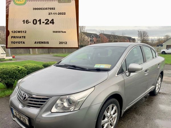 2012 Toyota avensis with fresh NCT