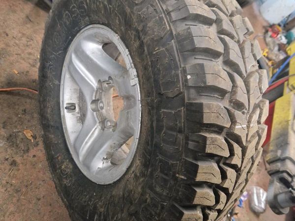 285-75-R16 Mud tyres for sale