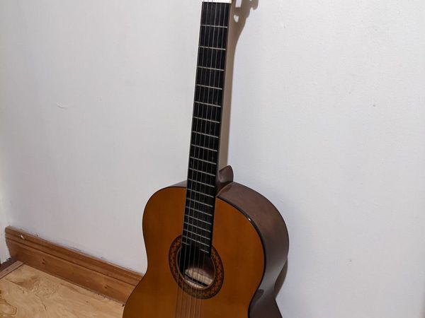 Yamaha Acoustic Guitar CX40 II