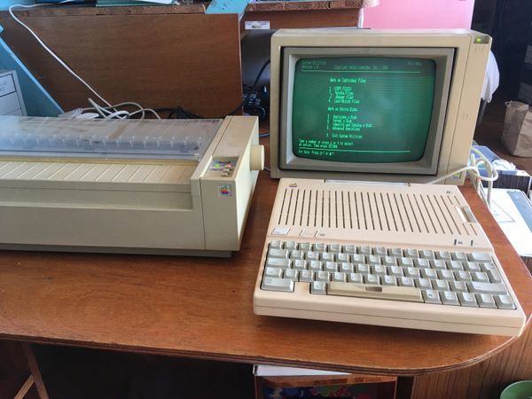 Apple IIc Original Vintage Computer