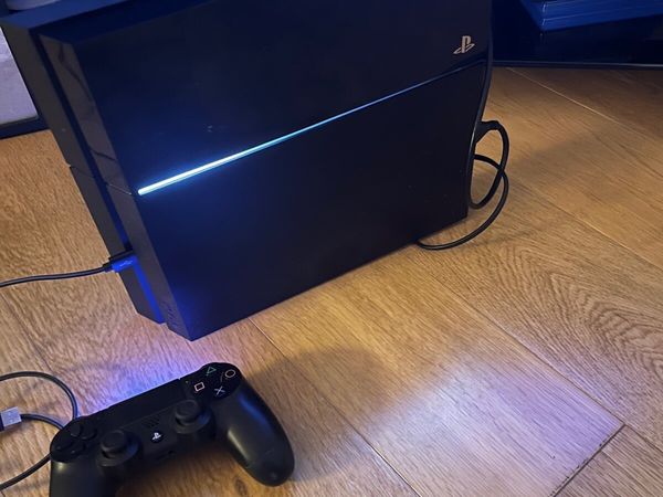 PS4 500GB 1 Controller