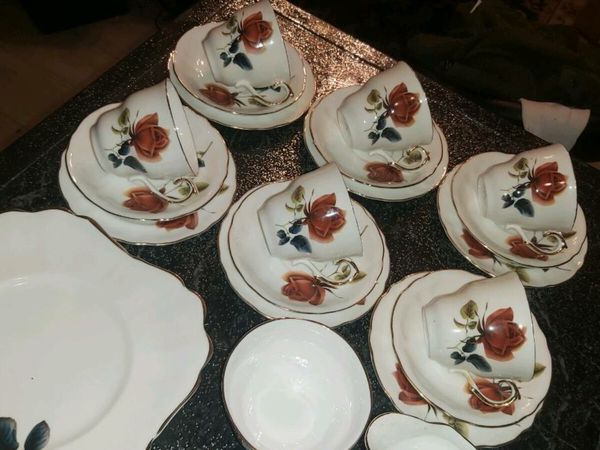 Beautiful ARKLOW ROSES teaset