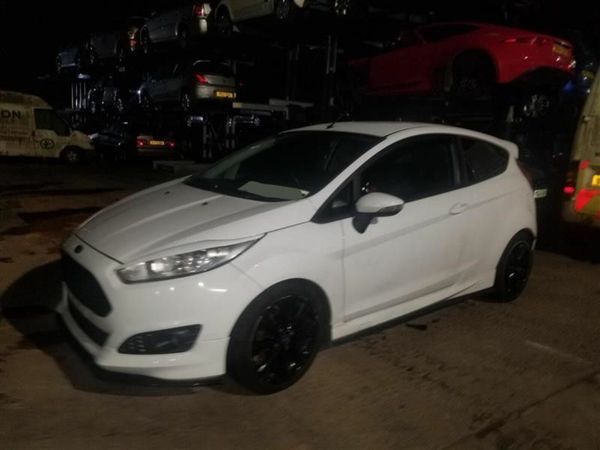 2013 Ford Fiesta Complete Front End Assembly