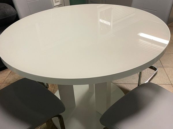 Kitchen Table & Chairs bought In error