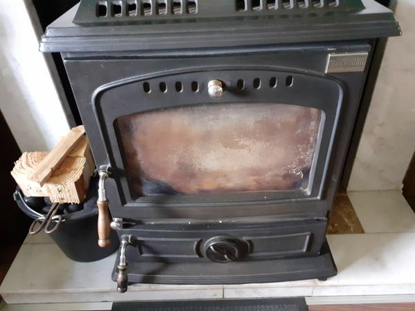 Solid fuel with back boiler
