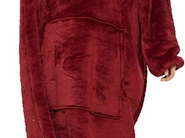 Hoodie Blanket, Long Wearable Blanket with Big Pockets Fluffy Flannel Sherpa TV Blanket Sweatshirt Winter Robe One Size Fits Men Women Adult