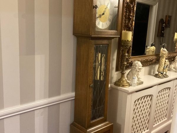 Quality Old Charm Oak Grandfather Clock