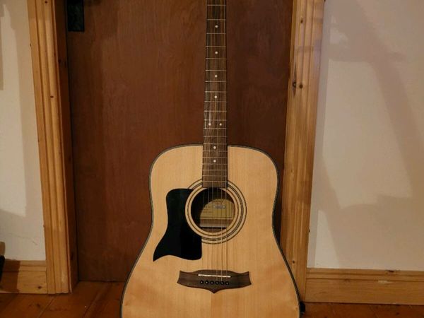 Tanglewood lefthand guitar