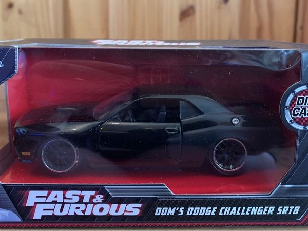 Fast&Furious 1:32 diecast dom Dodge Challenger