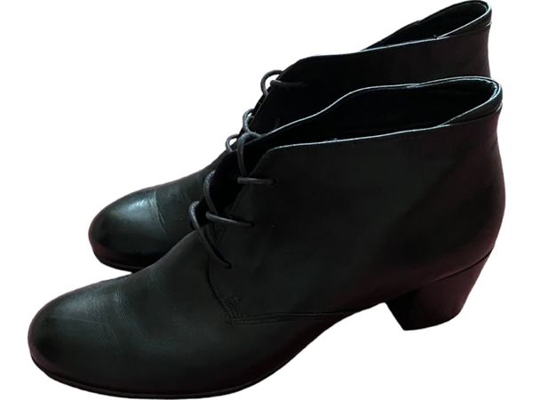 Black ECCO leather shoes