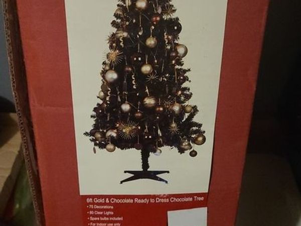 6 ft Christmas tree