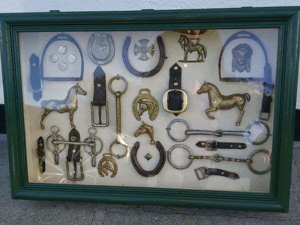 Old horse display  unit