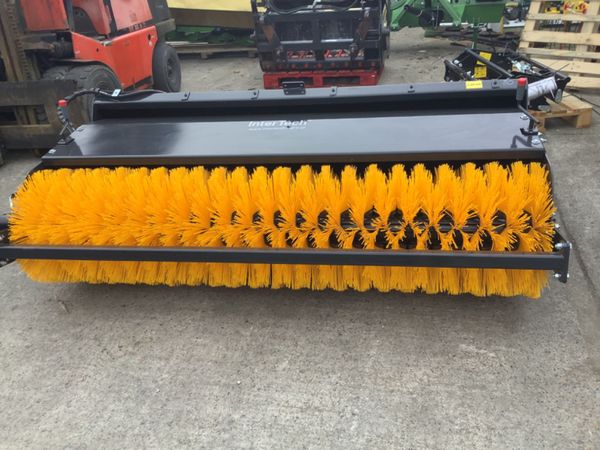 New 7ft sweeper collector