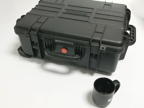 water proof  / heavy duty rolling camera case