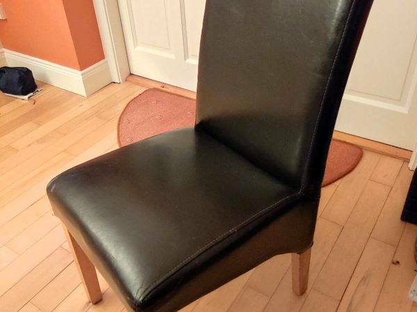 Set of 6 black leather chairs
