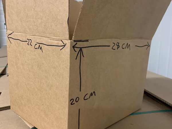 Flat pack cardboard box
