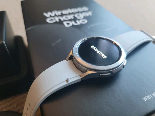 Galaxy watch 4 classic 46mm + duo charger