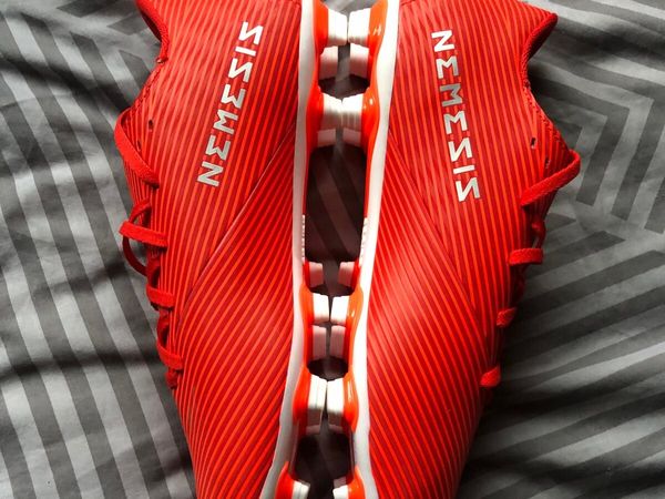 Adidas Nemeziz 19.4 football boots