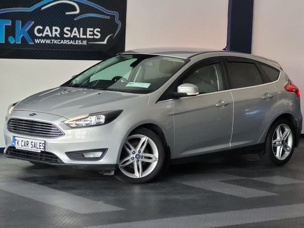 16 FORD FOCUS ZETEC W/APPEARANCE PACK
