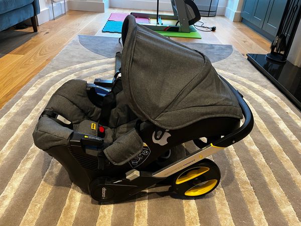 Doona infant car seat & stroller with Isofix
