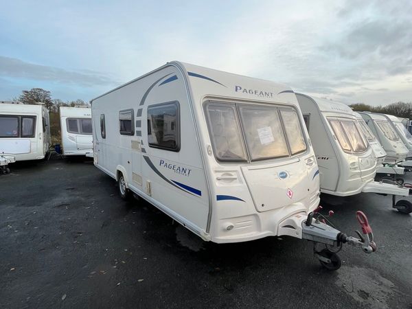 2011 Bailey pageant 4 berth fixed bed