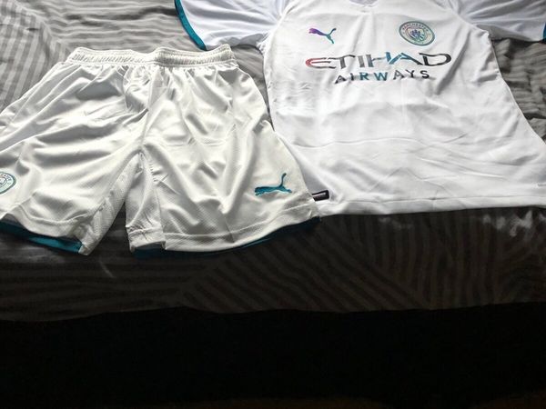 Manchester City Jersey & Shorts ,