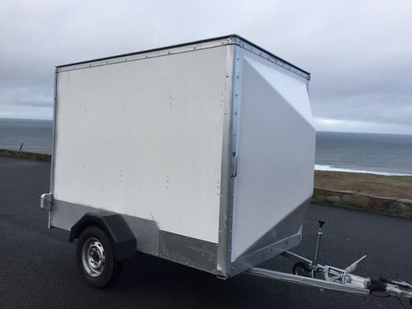 8x5 factory built box trailer