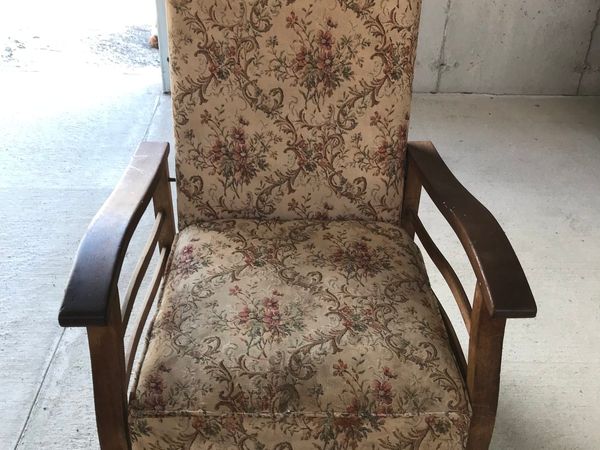 Vintage reclining chair