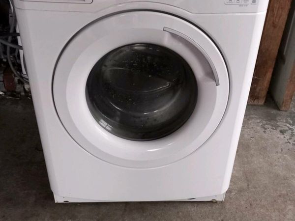 Whirlpool 9kg washing machine 1400 spin