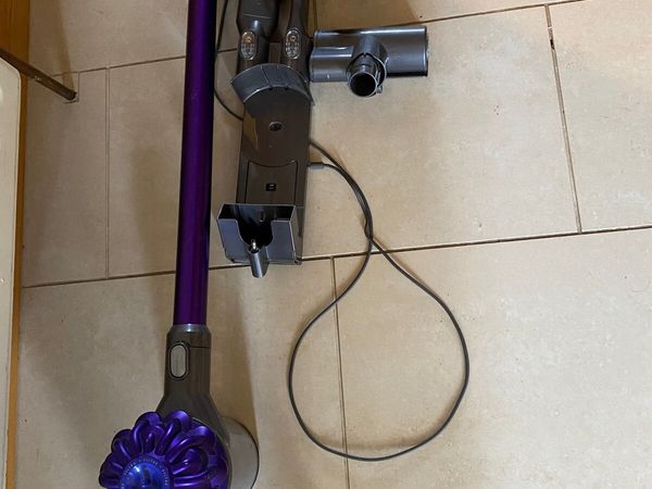 Dyson v6 Vacuum Cleaner