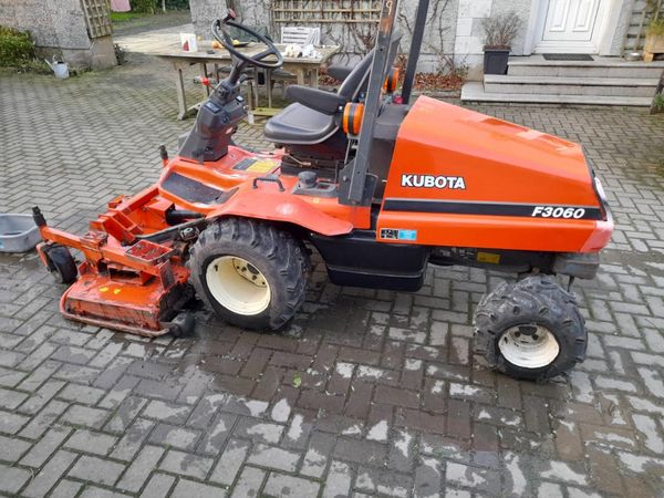 Kubota outfront commercial diesel ride on mower lawnmower