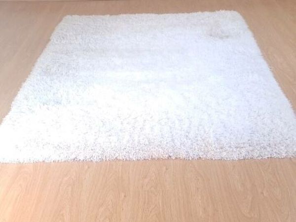 White Supersoft Rug