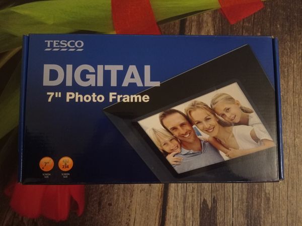 Digital 7'' photo frame