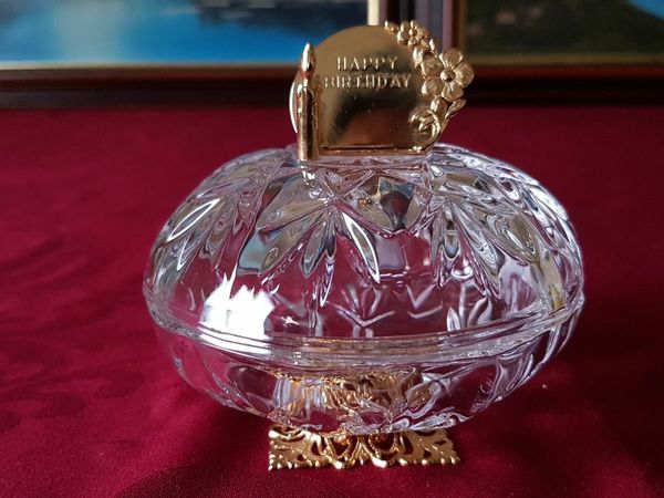 Killarney Crystal Cut Crystal Glass Happy Birthday Lidded Jewelry Dish / Bowl With 22 Carat Gold Cover Handle and Footed Base Finishing Made In Ireland
