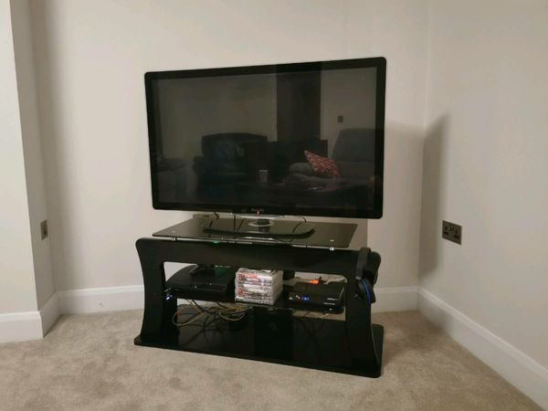 Philips TV 46' LED TV with stand