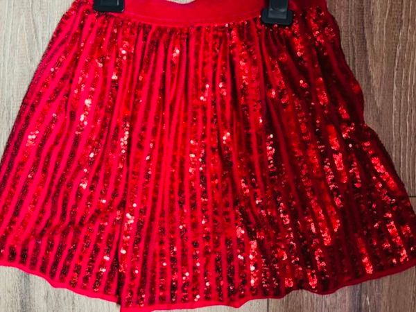 New red sparkling skirt for girl