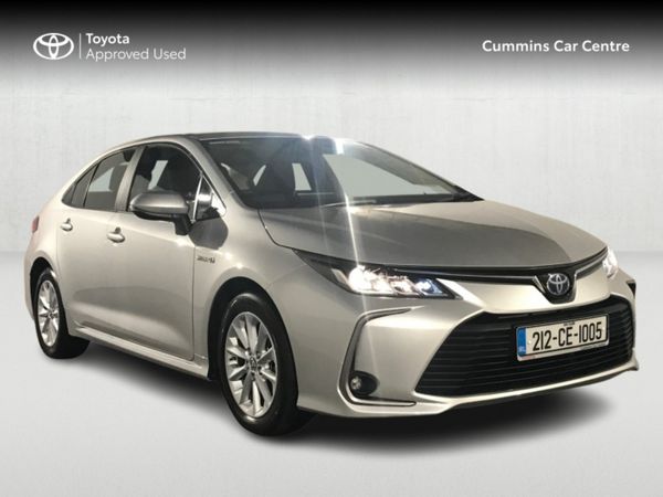 Toyota Corolla Hybrid Luna Saloon