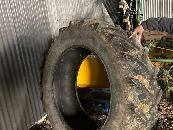 Used Tractor Tyre