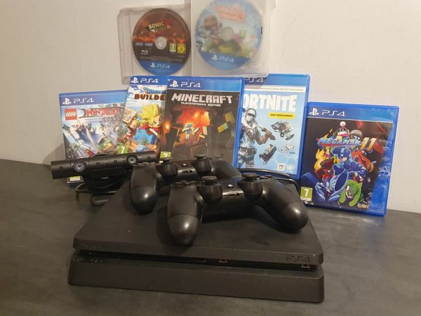 Playstation 4 with great extras!