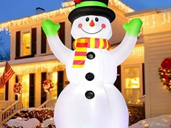 7 FT Christmas Inflatables Snowman, 210 cm Blow up Giant Snow Man with Built-in Bright LED Light and Magic Hat, IP44 Weatherproof Xmas Decoration for Holiday Garden Yard Patio Lawn Home Party Indoor
