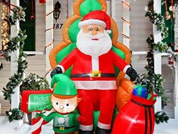 6 Ft Inflatable Santa and Selfie Elf Decoration Santa Claus Sitting on Chair Inflatable Xmas Holiday Decorations For Home Yard Lawn Outdoor Indoor Night